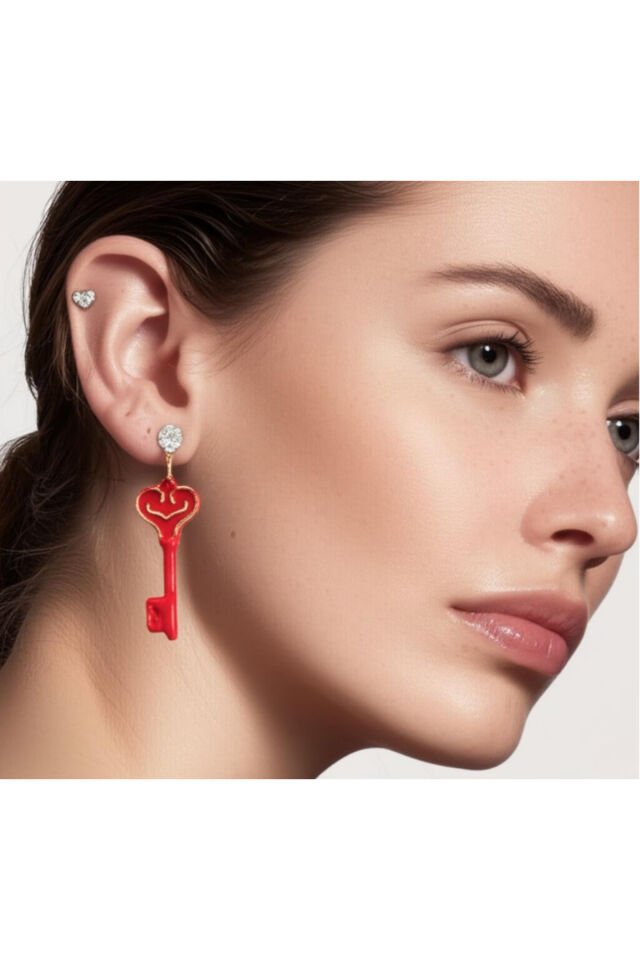 Özel Tasarım Polimer Kil Gold Detay Kırmızı Anahtar Ve Kalp Küpe
