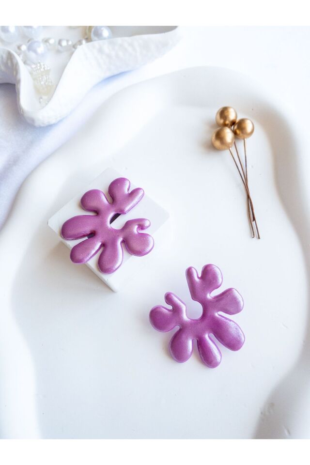 Özel Tasarım Pembe Polimer Kil Üzeri Sedefli Çiçek Küpe