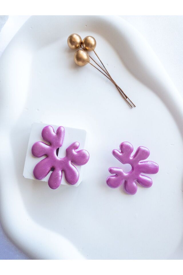 Özel Tasarım Pembe Polimer Kil Üzeri Sedefli Çiçek Küpe