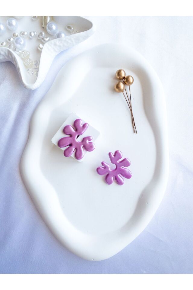 Özel Tasarım Pembe Polimer Kil Üzeri Sedefli Çiçek Küpe