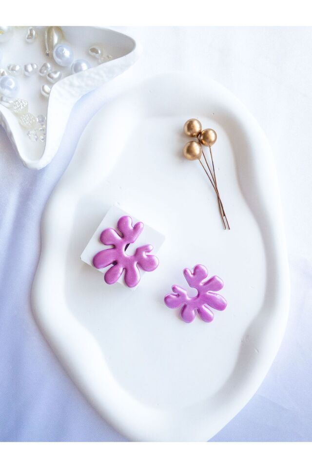 Özel Tasarım Pembe Polimer Kil Üzeri Sedefli Çiçek Küpe