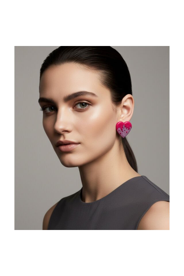 Özel Tasarım Kırmızı Polimer Kil Üzeri Pembe Sim Detay Kalp Küpe