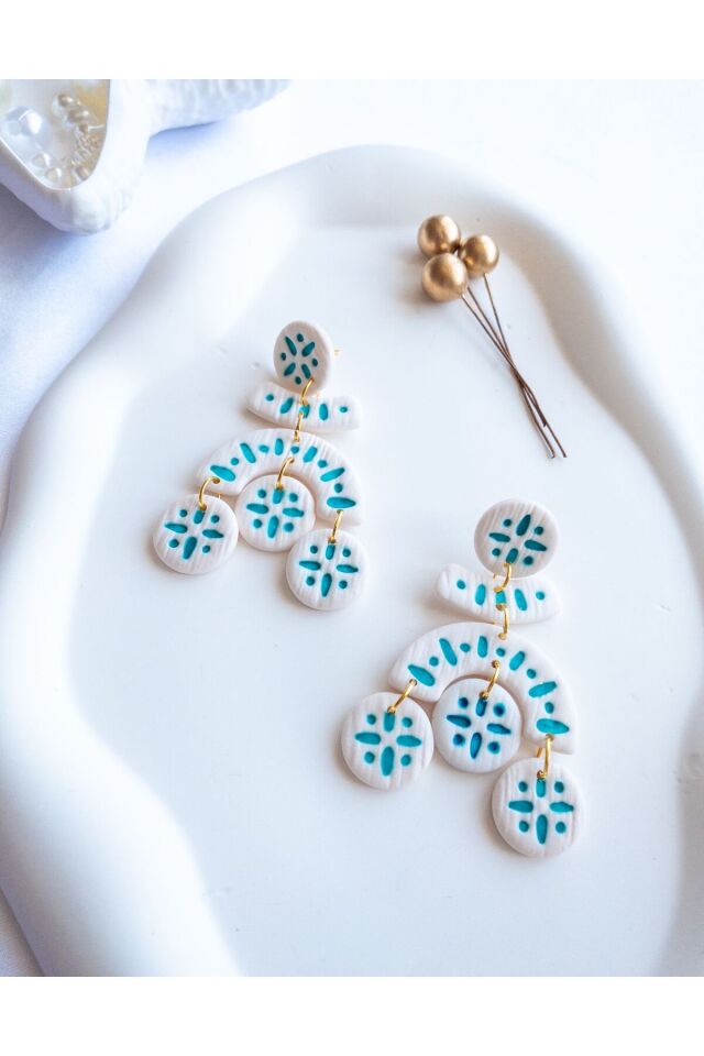 Krem Turkuaz Çini Desenli Küpe – El Yapımı Polimer Kil, Hafif & Antialerjik Takı