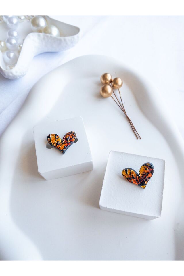 Sonbahar Kalp Küpe – El Yapımı Polimer Kil, Gold & Bakır Varaklı Çiçek Detaylı Takı