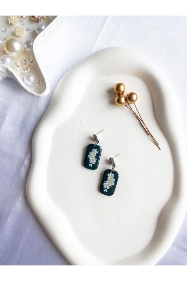 El Yapımı Çiçekli Polimer Kil Küpe – Koyu Yeşil Reçineli Küpe – Hediye – Antialerjik