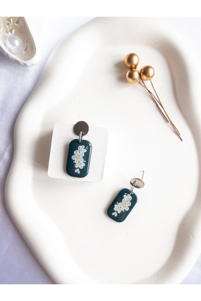 El Yapımı Çiçekli Polimer Kil Küpe – Koyu Yeşil Reçineli Küpe – Hediye – Antialerjik