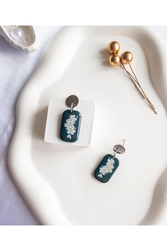 El Yapımı Çiçekli Polimer Kil Küpe – Koyu Yeşil Reçineli Küpe – Hediye – Antialerjik