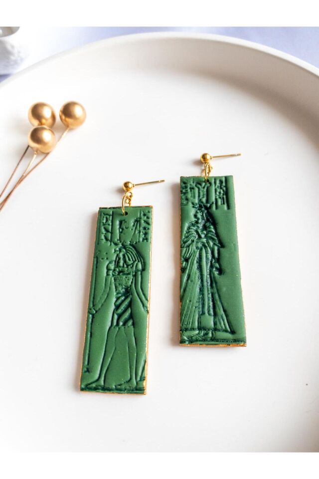 Yeşil Polimer Kil Mısır Figürlü Küpe – İsis & Osiris Tasarımı – El Yapımı & Antialerjik