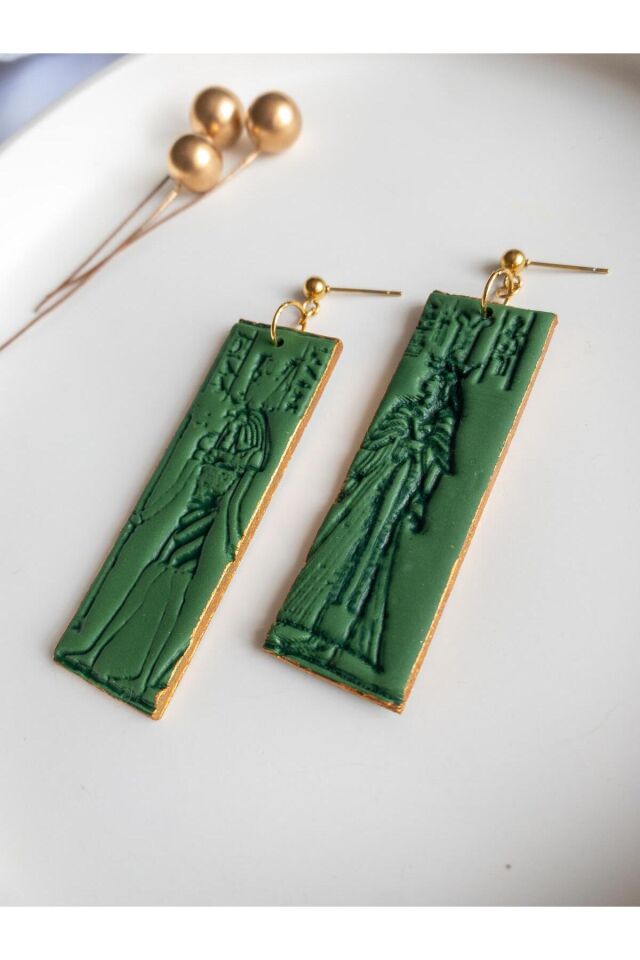 Yeşil Polimer Kil Mısır Figürlü Küpe – İsis & Osiris Tasarımı – El Yapımı & Antialerjik