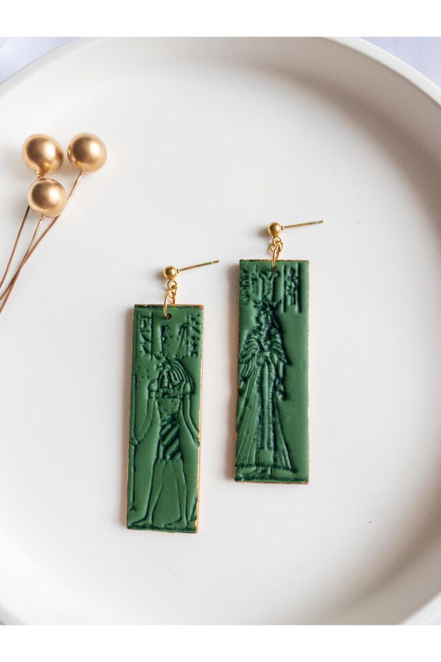 Yeşil Polimer Kil Mısır Figürlü Küpe – İsis & Osiris Tasarımı – El Yapımı & Antialerjik