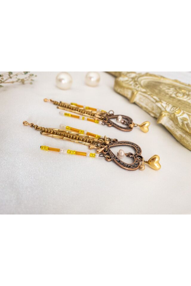 Kalpli ve Incili Düş Kapanı Retro Küpe