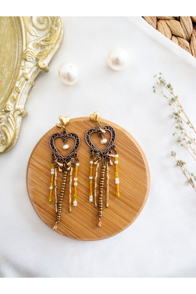 Kalpli ve Incili Düş Kapanı Retro Küpe