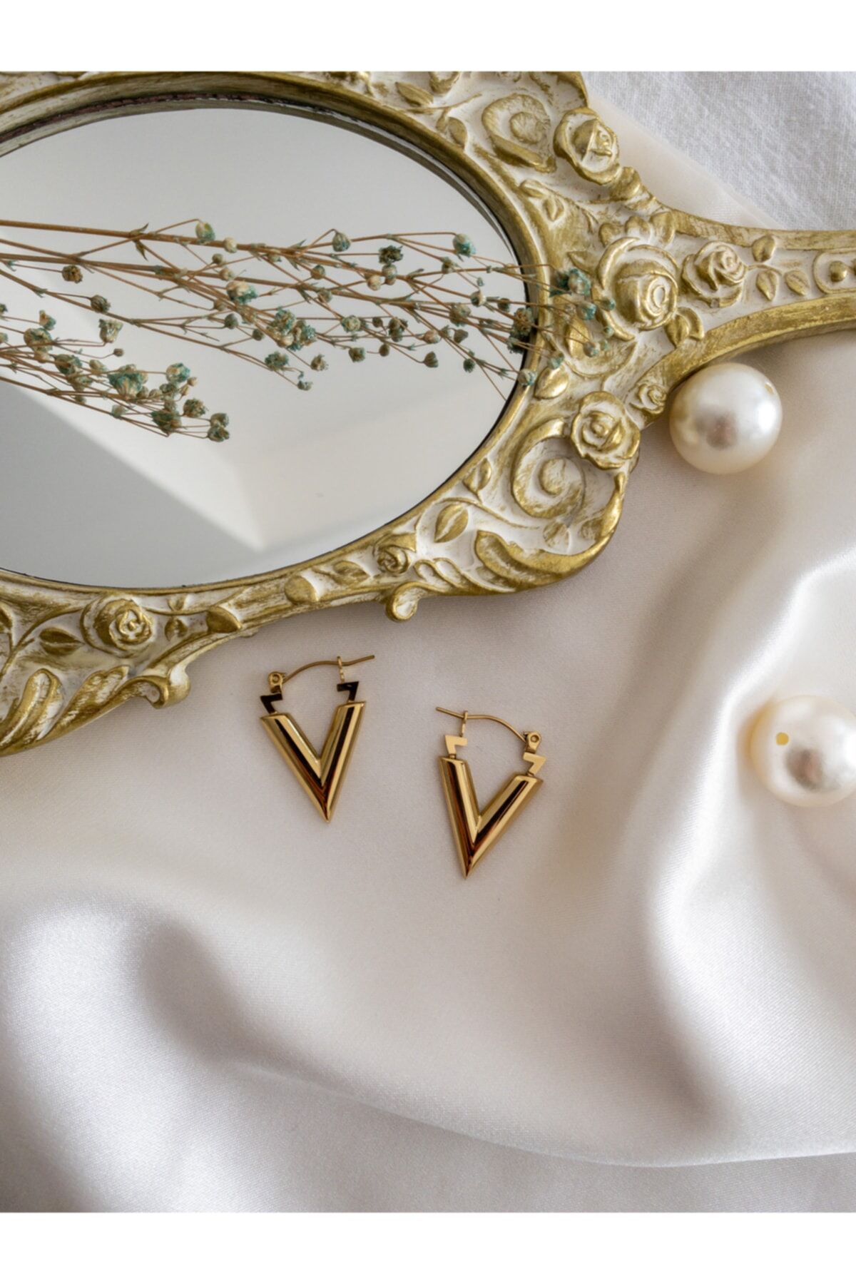 Gold Çelik Üçgen Küpe