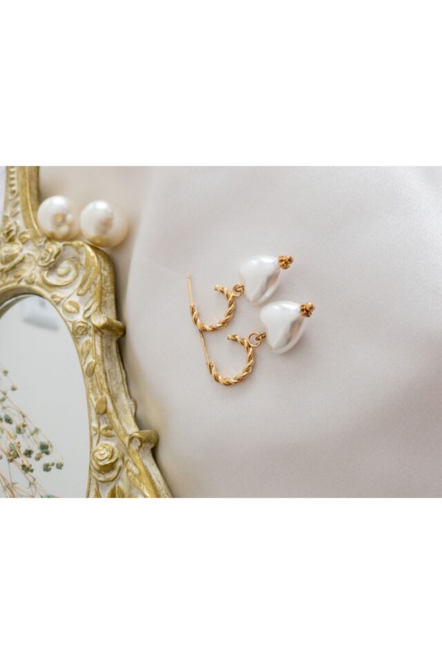 Burgu Halka İnci Kalpli Küpe