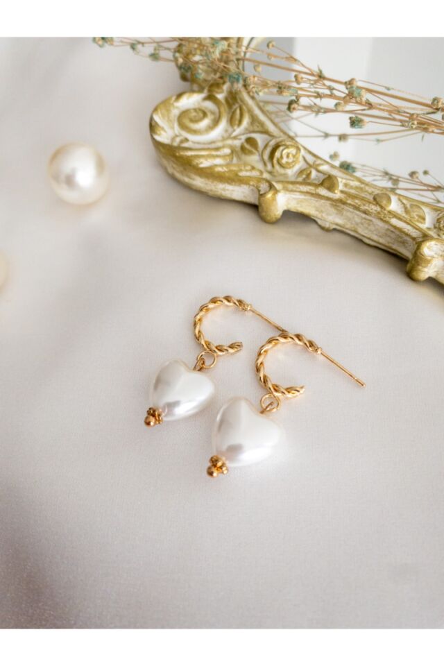 Burgu Halka İnci Kalpli Küpe