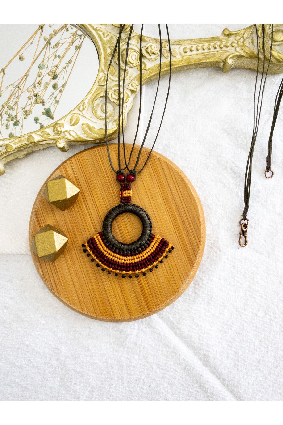 El Yapımı Haki Mumlu Ip Üzeri Makrome Turuncu/bordo Yelpaze Kolye