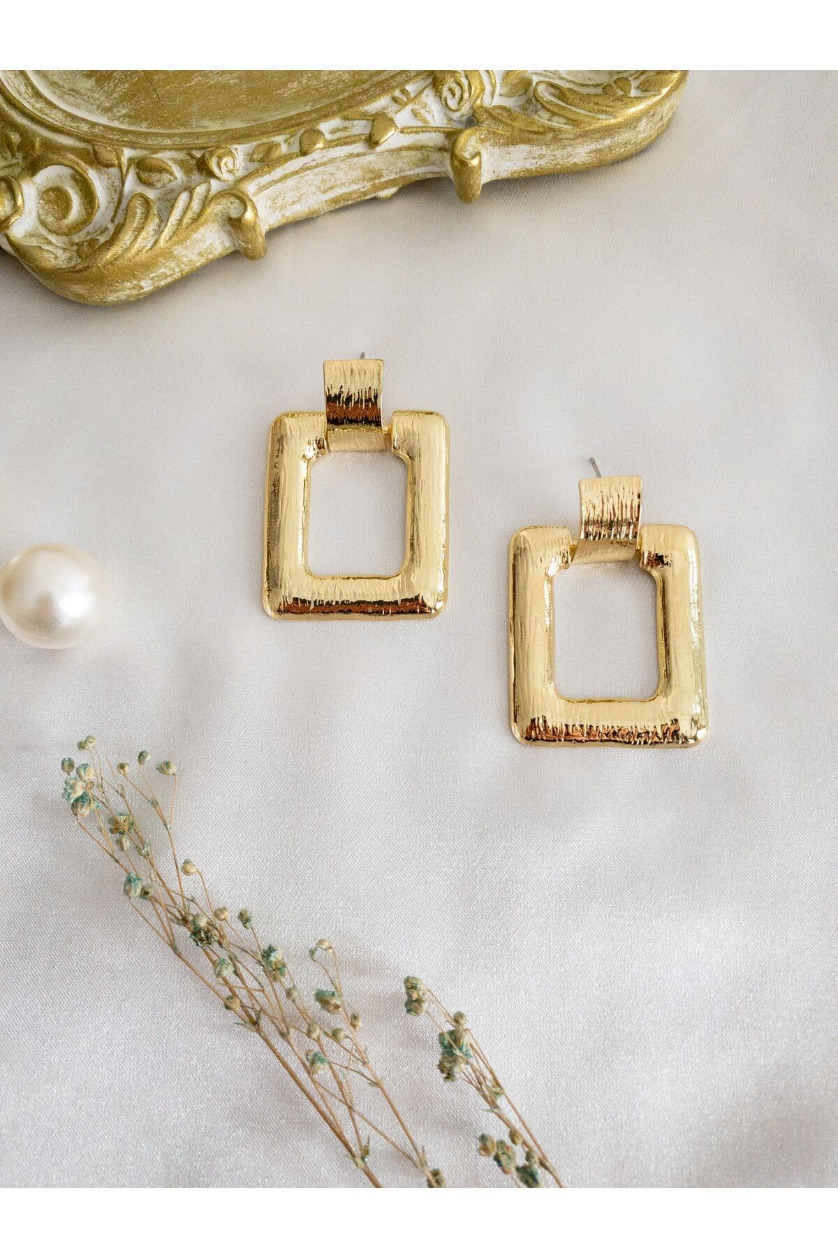 Gold Kare Retro Küpe