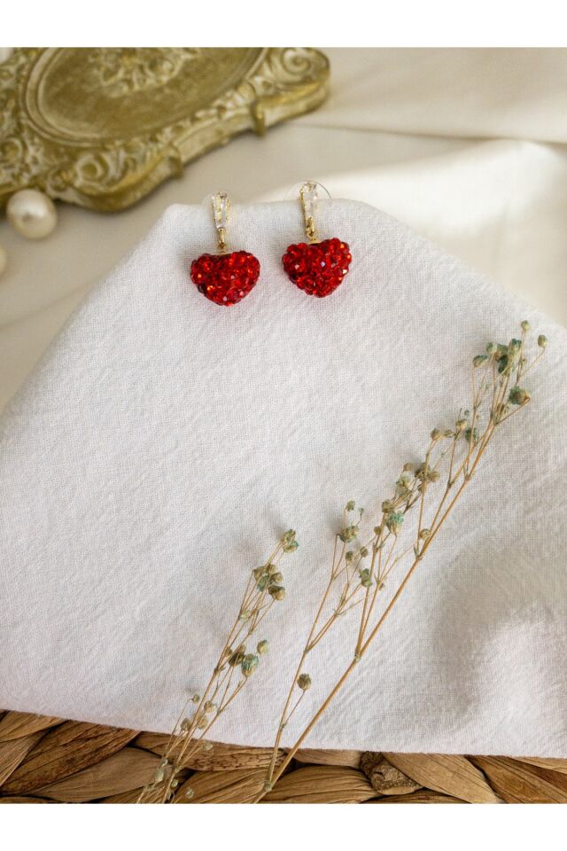 Kırmızı Kristal Taş Kaplı Mini Kalp Küpe