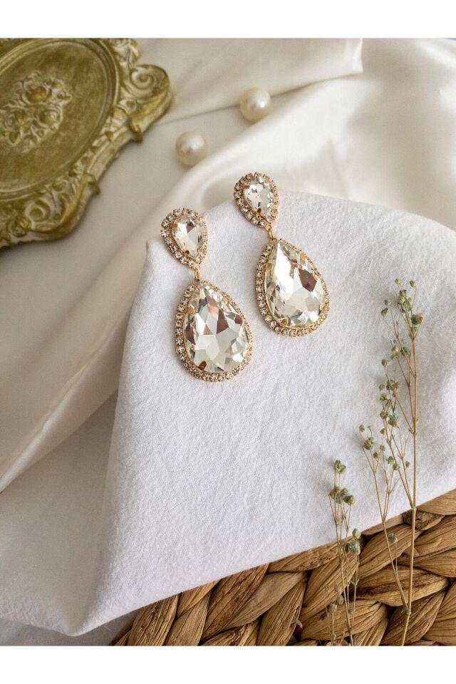 Beyaz Damla Kristal Queen Royal Küpe