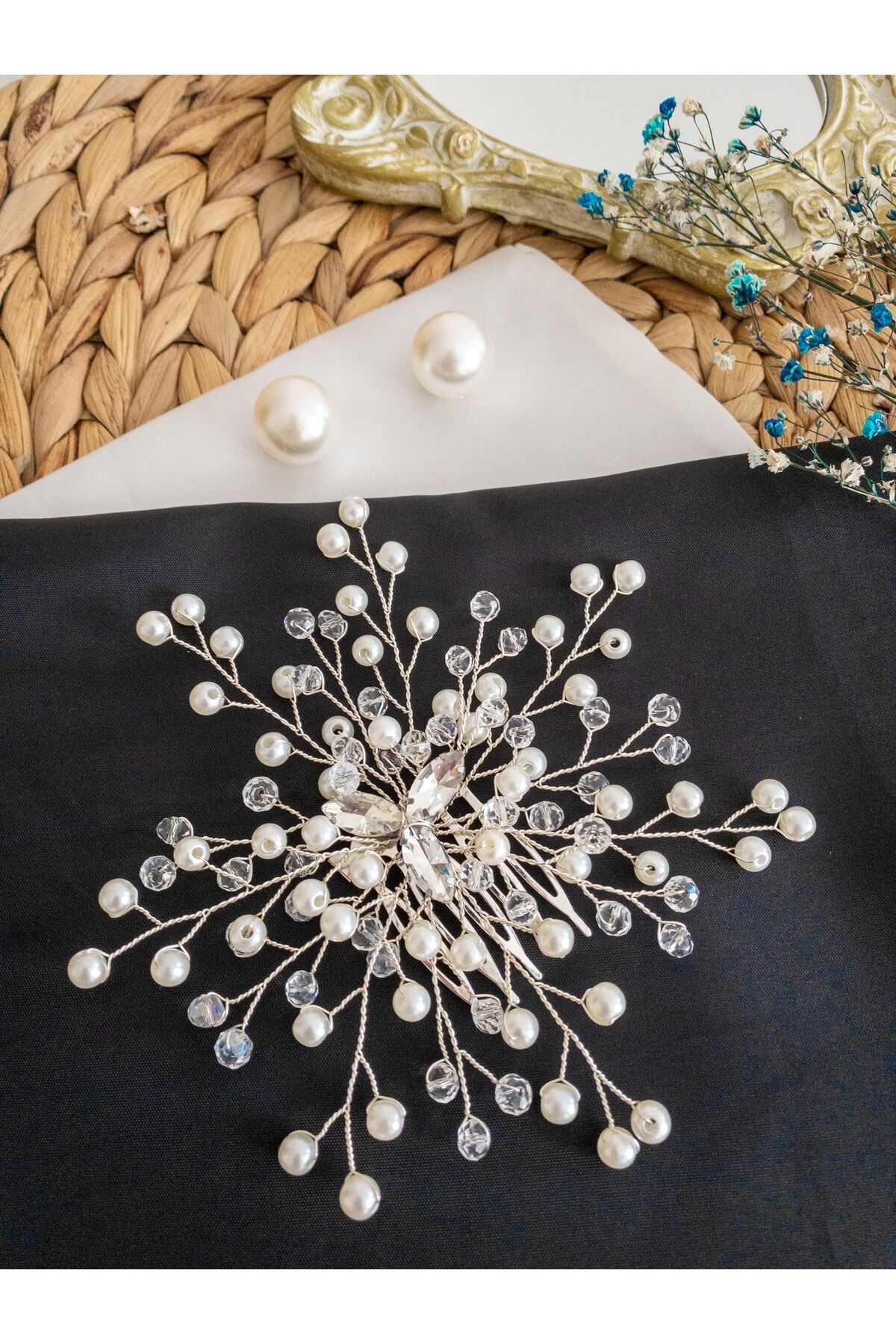 Incili Ve Kristal Cam Boncuklu Taraklı Gelin Tacı Saç Aksesuarı