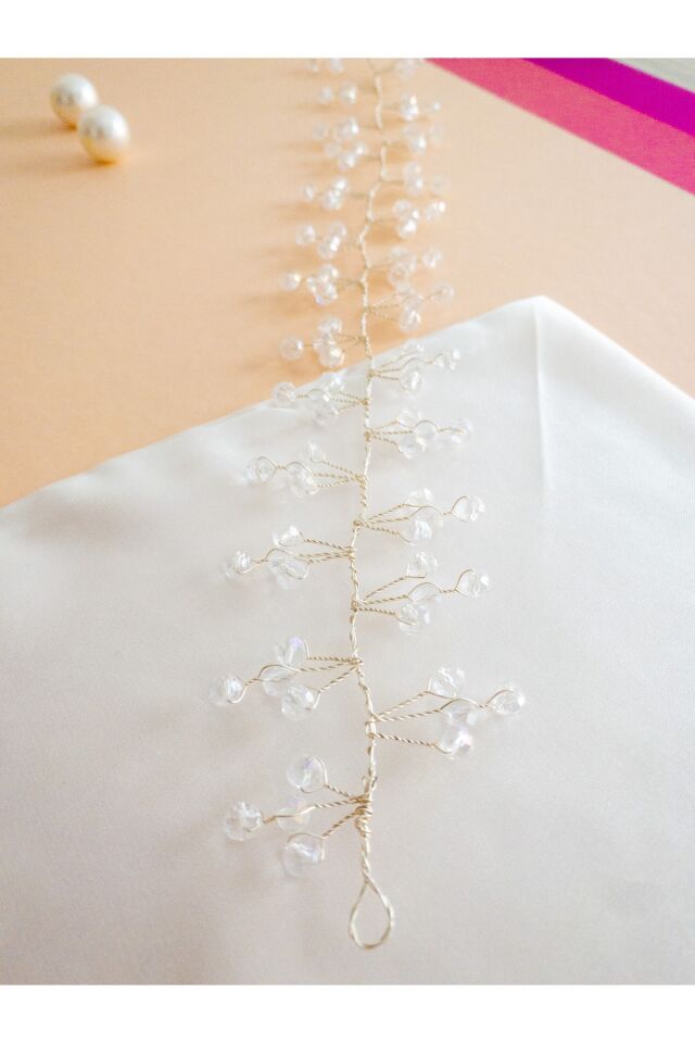 Beyaz Kristal Cam Boncuk Gelin Tacı Saç Aksesuarı