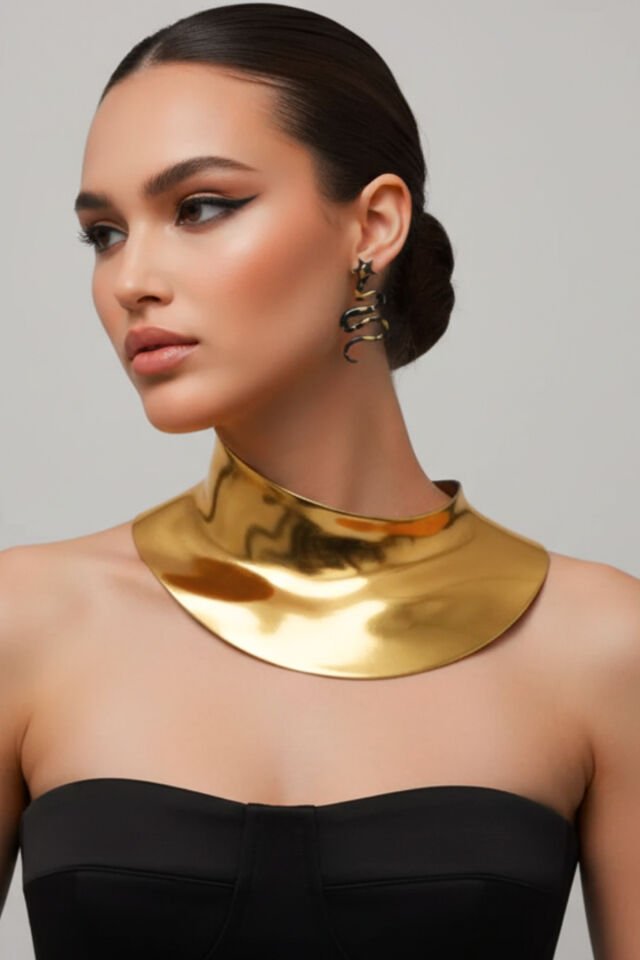 El Yapımı Yılan Küpe – Siyah Gold Polimer Kil, Yıldız Başlıklı, Antialerjik, Hediye Kutulu