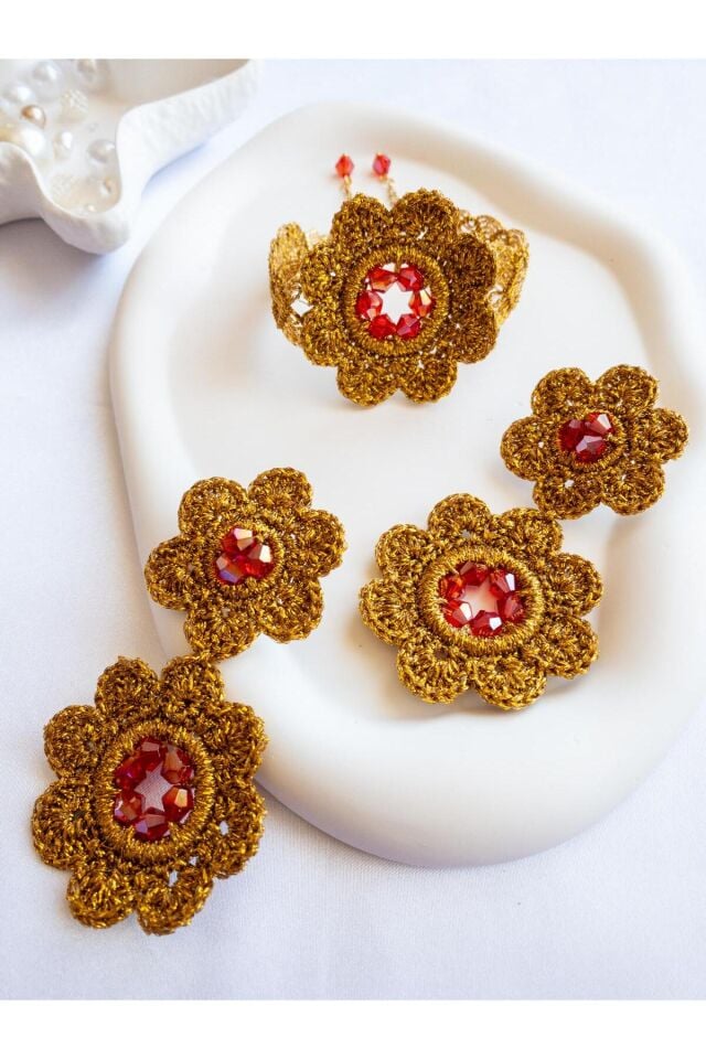 BeuBella Gold Çiçek Takı Seti – El Yapımı Küpe ve Bileklik – Kristal Cam Boncuk – Çelik