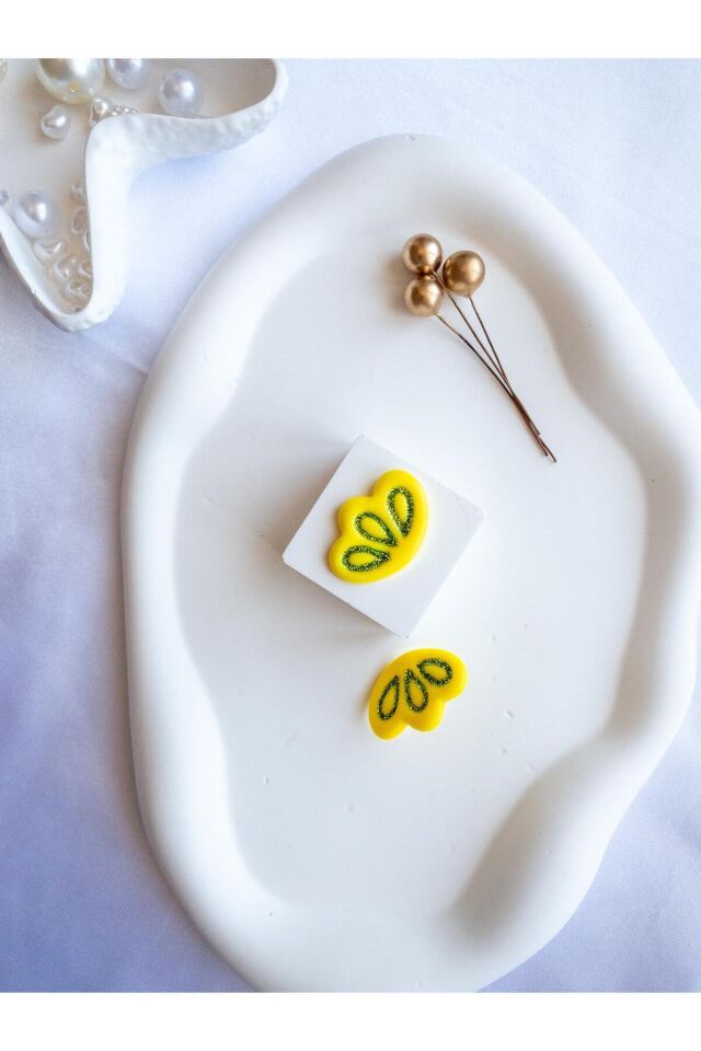 Sarı Kanat Küpe – El Yapımı Polimer Kil – Simli Yeşil Desenli Modern Küpe