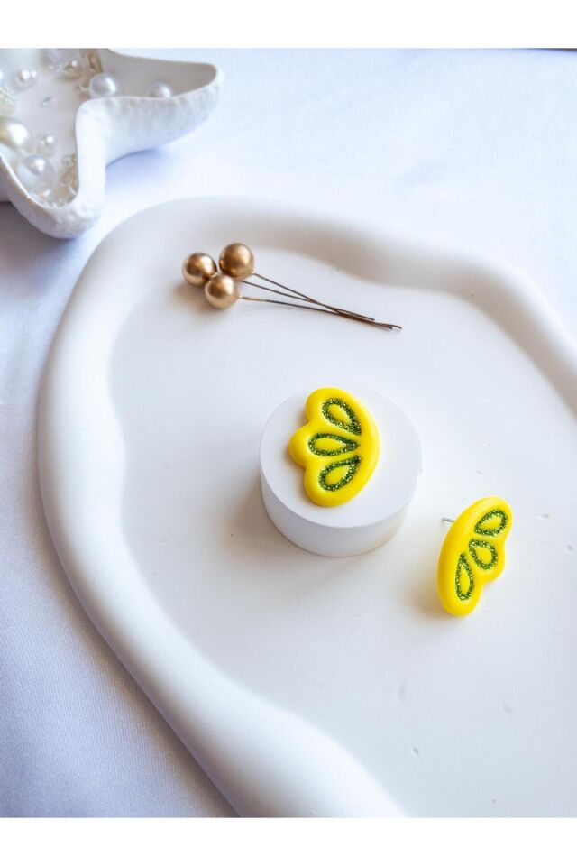 Sarı Kanat Küpe – El Yapımı Polimer Kil – Simli Yeşil Desenli Modern Küpe