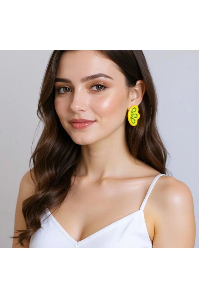 Sarı Kanat Küpe – El Yapımı Polimer Kil – Simli Yeşil Desenli Modern Küpe