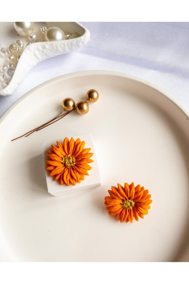 BeuBella Turuncu Çiçek Küpe – El Yapımı Parlak Tasarım – Antialerjik Çelik Çivi, Hafif ve Şık