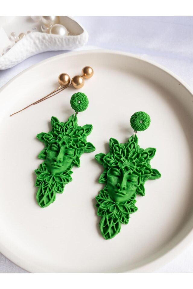 BeuBella Forest Muse Yeşil Polimer Kil Küpe – Zirkon Taşlı El Yapımı – Antialerjik Çelik Çivi