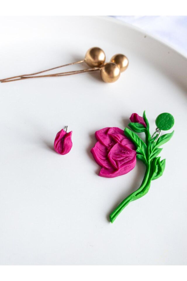 El Yapımı Pembe Lale Küpe Seti – Polimer Kil – Gümüş & Çelik – Antialerjik Tasarım