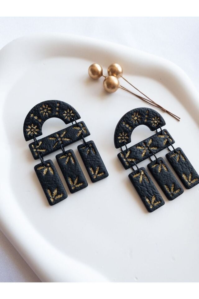 Siyah Gold Art Deco Küpe – El Yapımı Polimer Kil, Çelik Antialerjik Çivi, Hafif ve Şık Takı