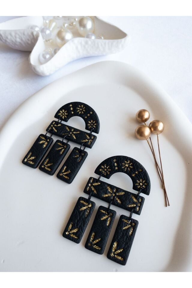 Siyah Gold Art Deco Küpe – El Yapımı Polimer Kil, Çelik Antialerjik Çivi, Hafif ve Şık Takı