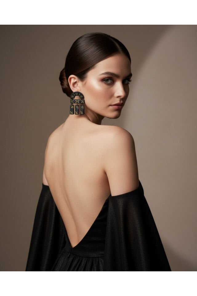 Siyah Gold Art Deco Küpe – El Yapımı Polimer Kil, Çelik Antialerjik Çivi, Hafif ve Şık Takı