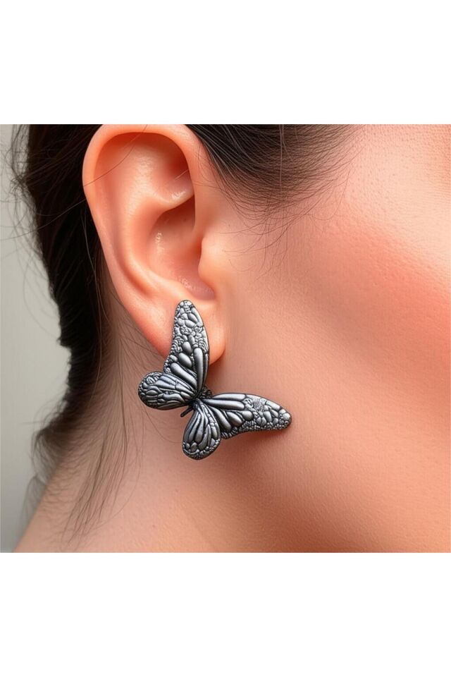 Mor Sedefli Kelebek Küpe – El Yapımı Polimer Kil, Çelik Antialerjik Çivi, Hafif ve Zarif Takı