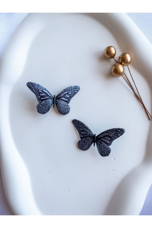 Mor Sedefli Kelebek Küpe – El Yapımı Polimer Kil, Çelik Antialerjik Çivi, Hafif ve Zarif Takı