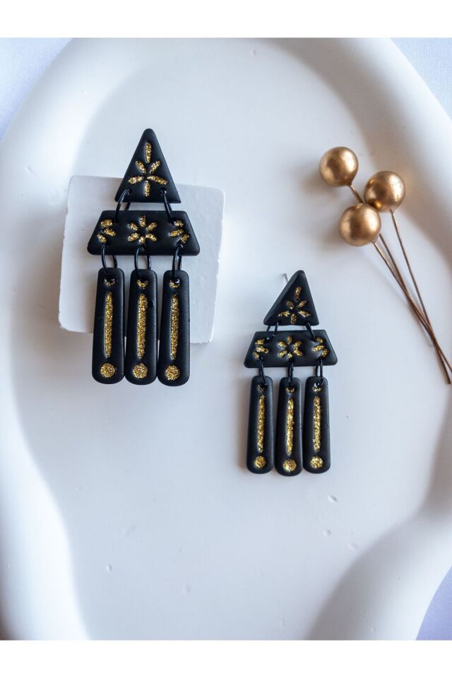 Siyah Gold Art Deco Küpe – El Yapımı Polimer Kil, Çelik Antialerjik Çivi, Hafif ve Zarif Takı