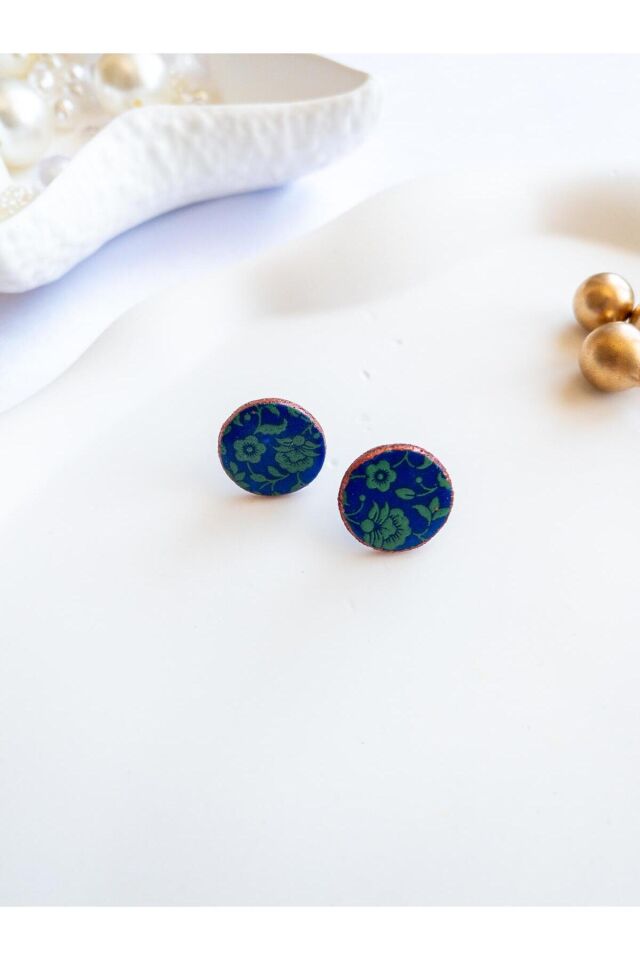 BeuBella Yuvarlak Mavi Küpe – Polimer Kil Üzeri Yeşil Çiçek ve Bakır Varak – Çelik Çivili