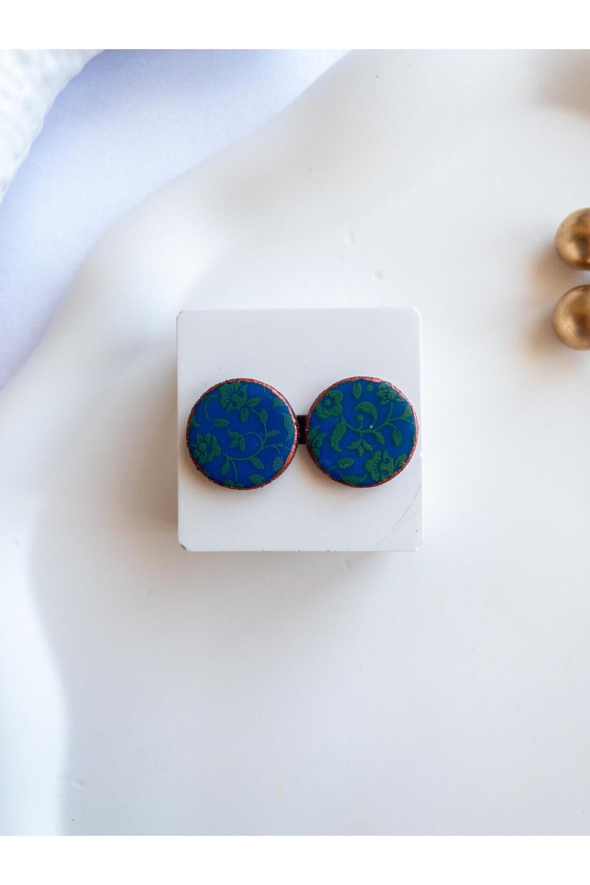 BeuBella Yuvarlak Mavi Küpe – Polimer Kil Üzeri Yeşil Çiçek ve Bakır Varak – Çelik Çivili