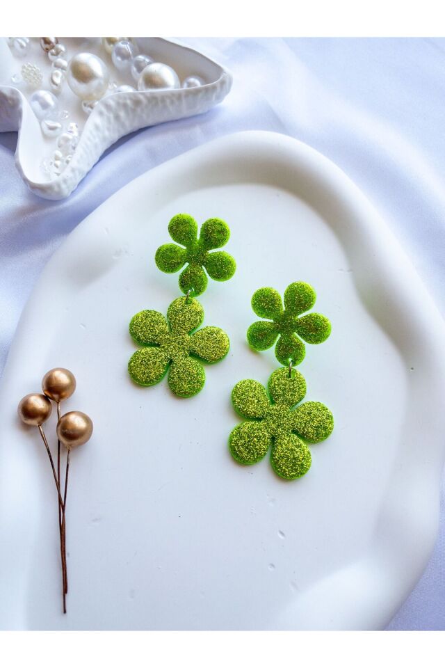 Özel Tasarım Fıstık Yeşili Simli Polimer Kil Çiçek Küpe