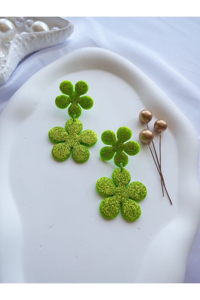 Özel Tasarım Fıstık Yeşili Simli Polimer Kil Çiçek Küpe
