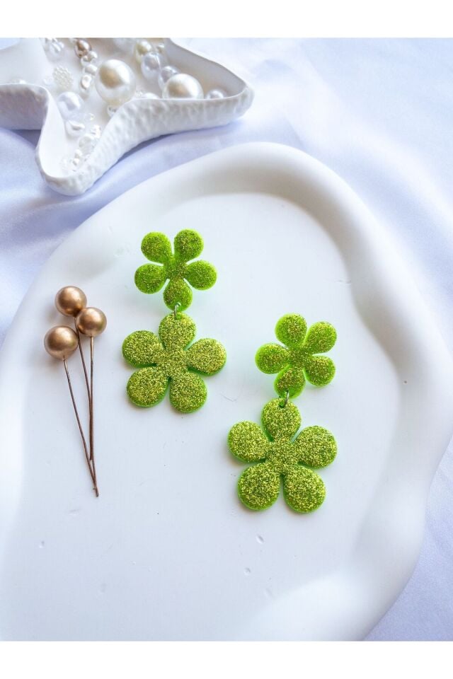 Özel Tasarım Fıstık Yeşili Simli Polimer Kil Çiçek Küpe