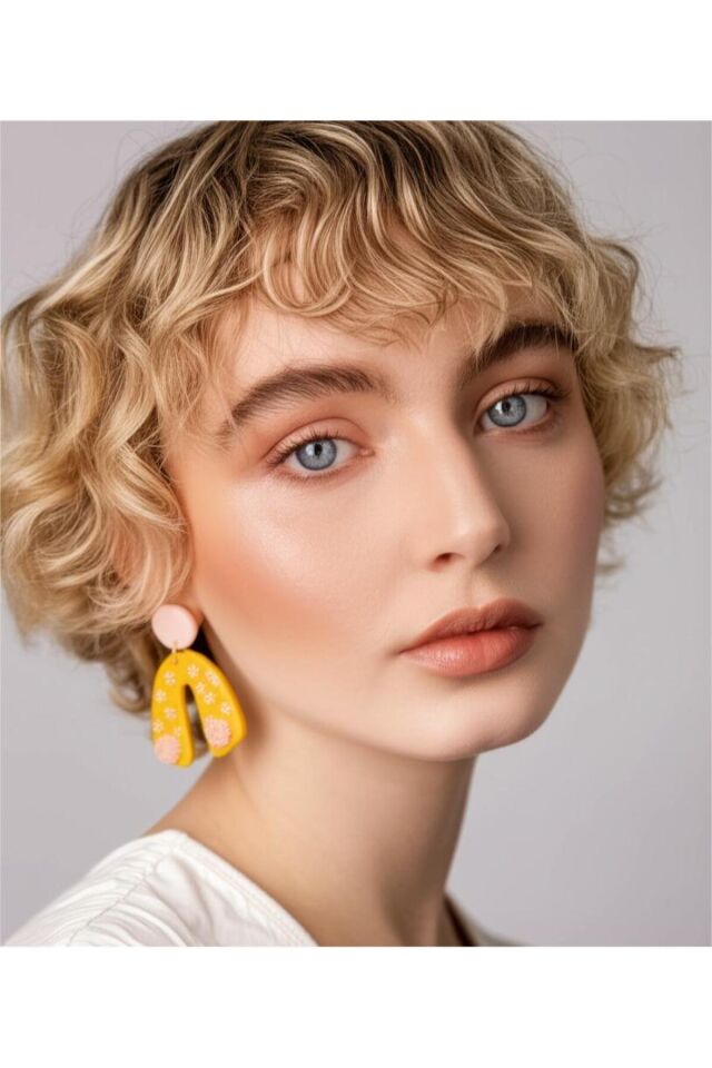 Özel Tasarım  Turuncu Polimer Kil Üzeri Pembe Çiçek Detay Küpe