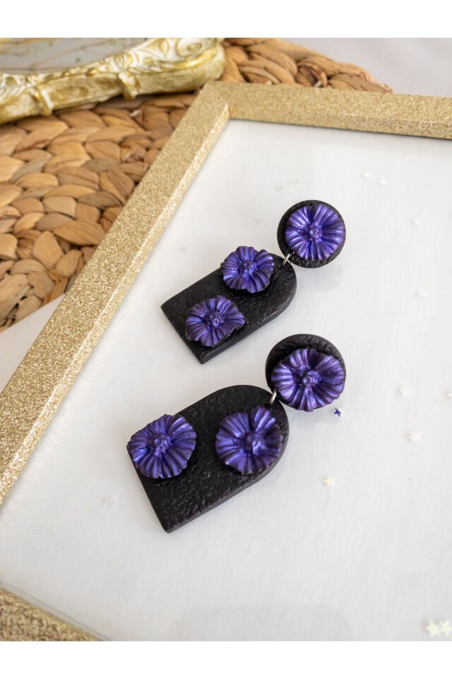 Özel Tasarım Siyah Polimer Kil Üzeri Sedefli Mor Çiçek Detay Küpe