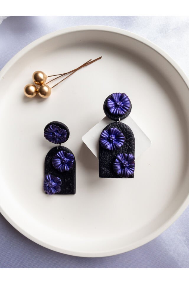 Özel Tasarım Siyah Polimer Kil Üzeri Sedefli Mor Çiçek Detay Küpe