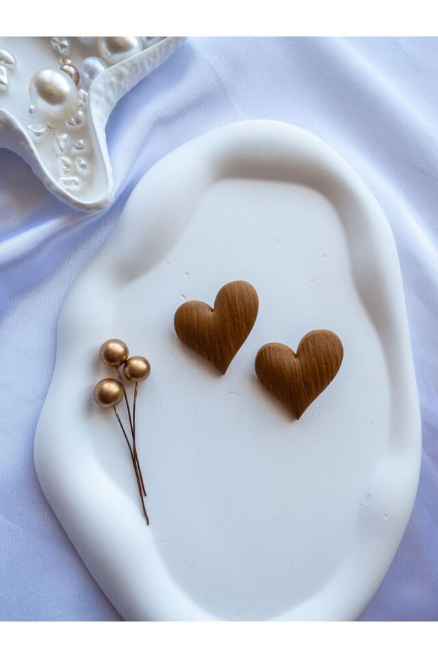 Özel Tasarım Kahverengi Polimer Kil Ahşap Görünüm Kalp Küpe