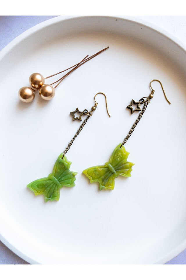 Özel Tasarım Simli Yeşil Polimer Kil Kelebek Model Küpe