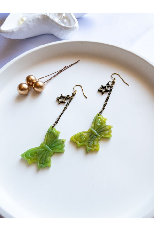 Özel Tasarım Simli Yeşil Polimer Kil Kelebek Model Küpe